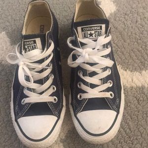 Navy blue converse